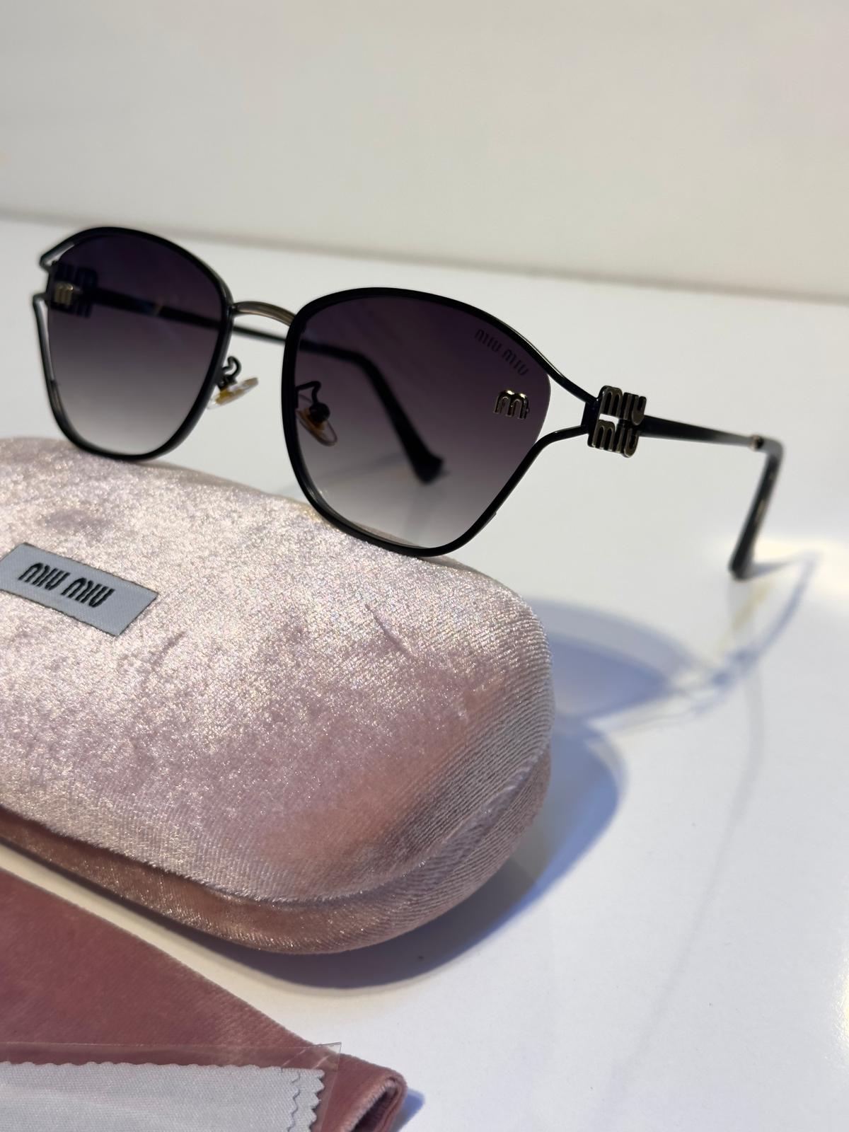 MM METAL OVAL ORİJİNAL